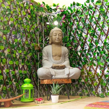 Paz & - Peace & Gasthuis Nazaré