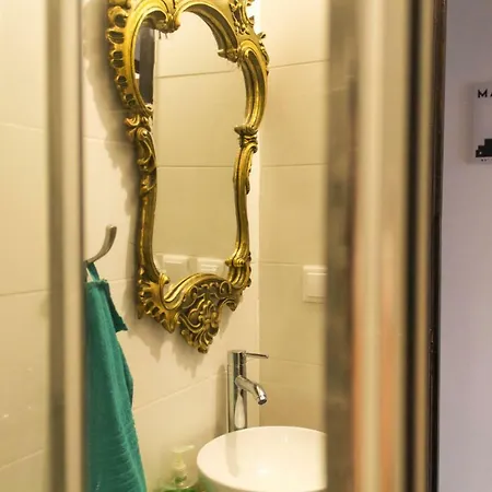 Gasthuis Paz & - Peace & *